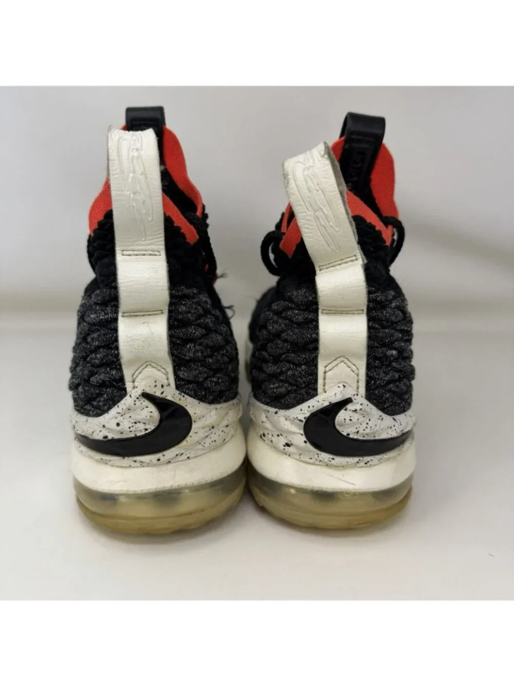 Nike lebron xv